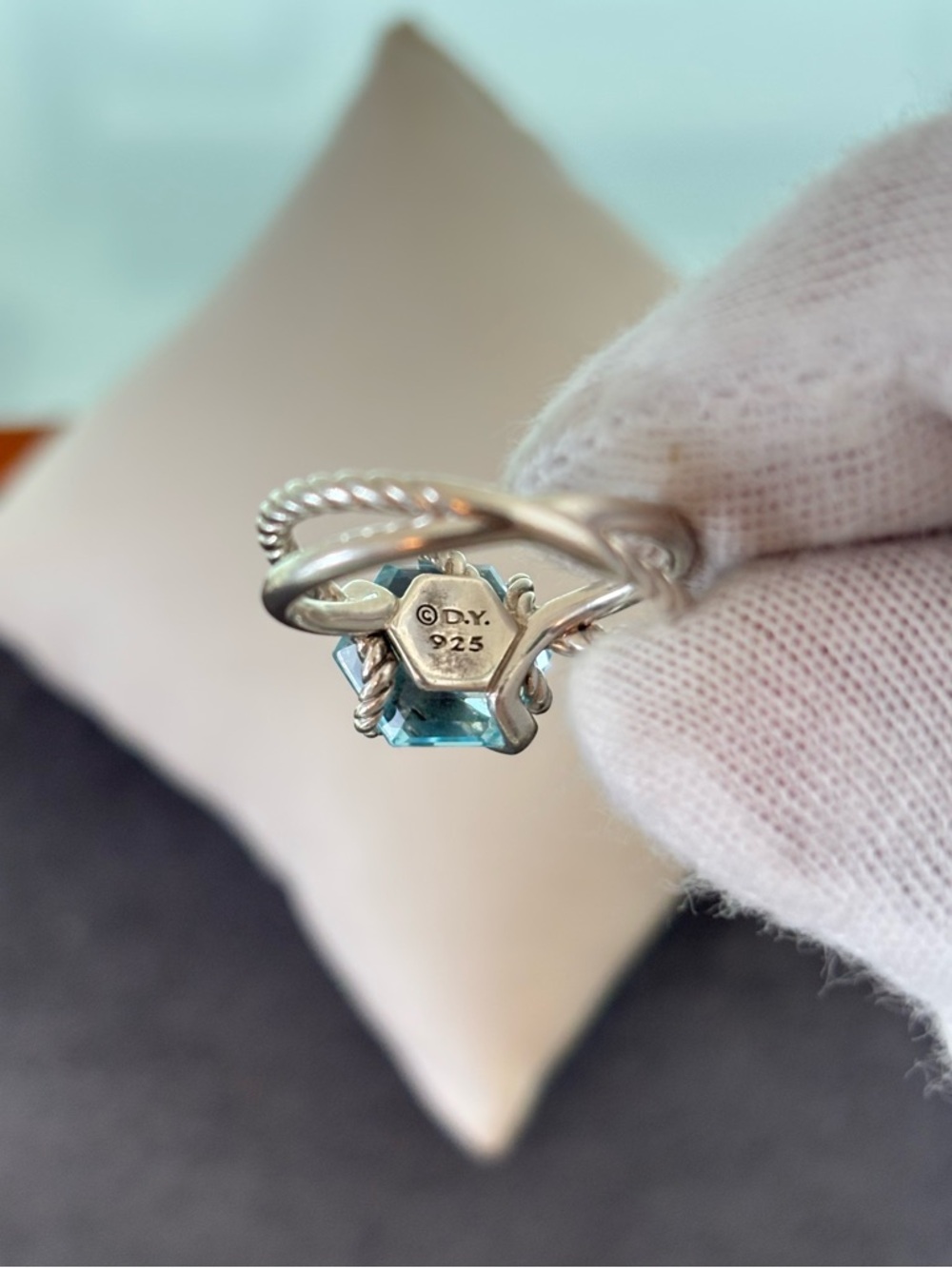 David Yurman Cable Wrap Ring with Blue Topaz & Diamonds 6.5 - Picture 3 of 10